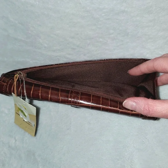 NWT Vintage Westport Collection Croc Embossed Leather Long Checkbook Wallet - Picture 13 of 16